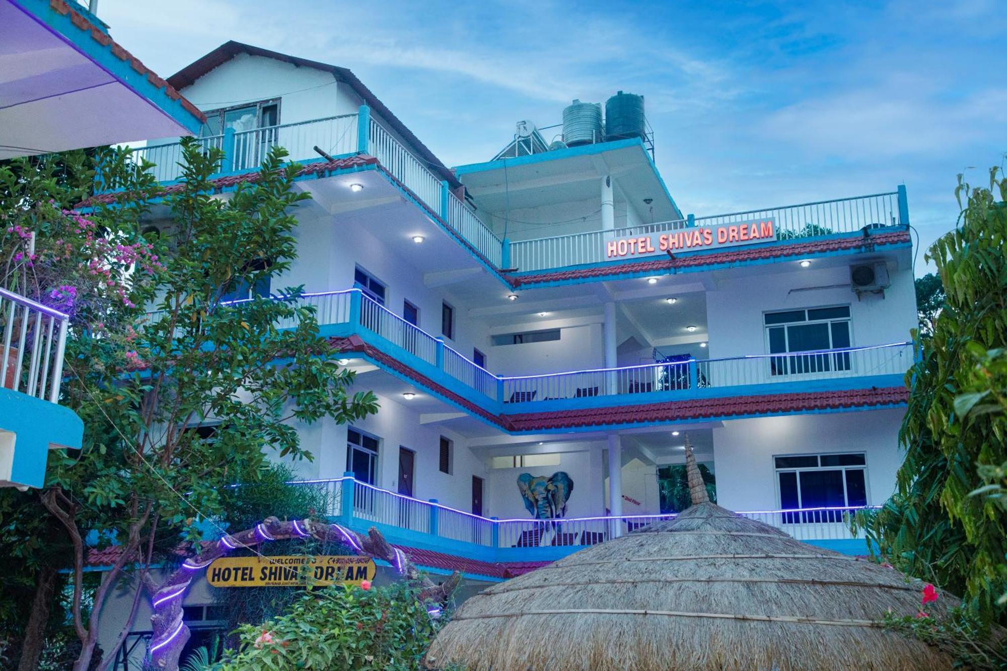 Hotel Shiva'S Dream Sauraha Buitenkant foto