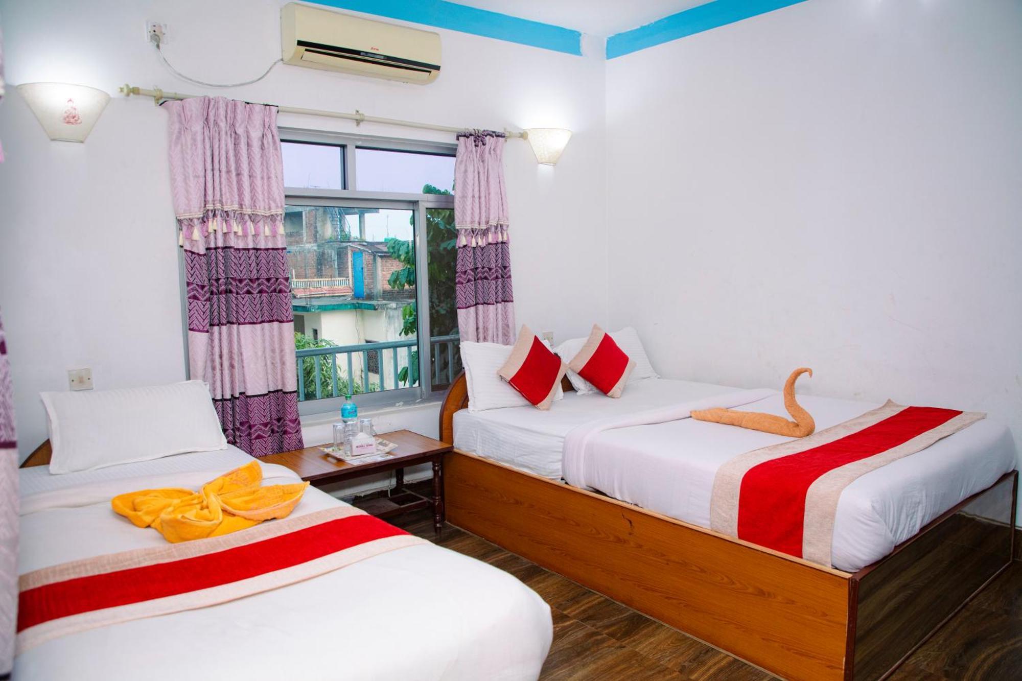 Hotel Shiva'S Dream Sauraha Buitenkant foto