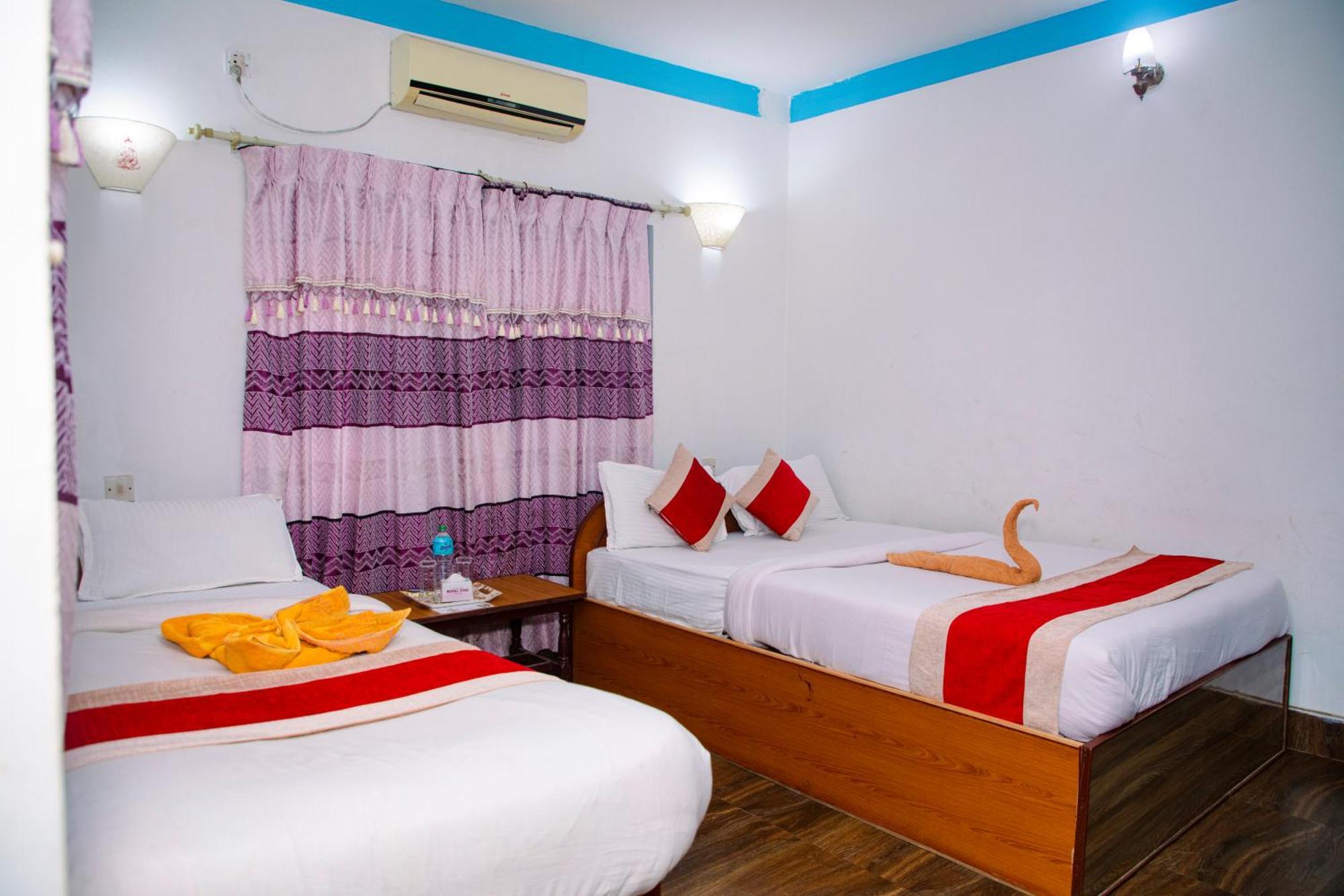 Hotel Shiva'S Dream Sauraha Buitenkant foto
