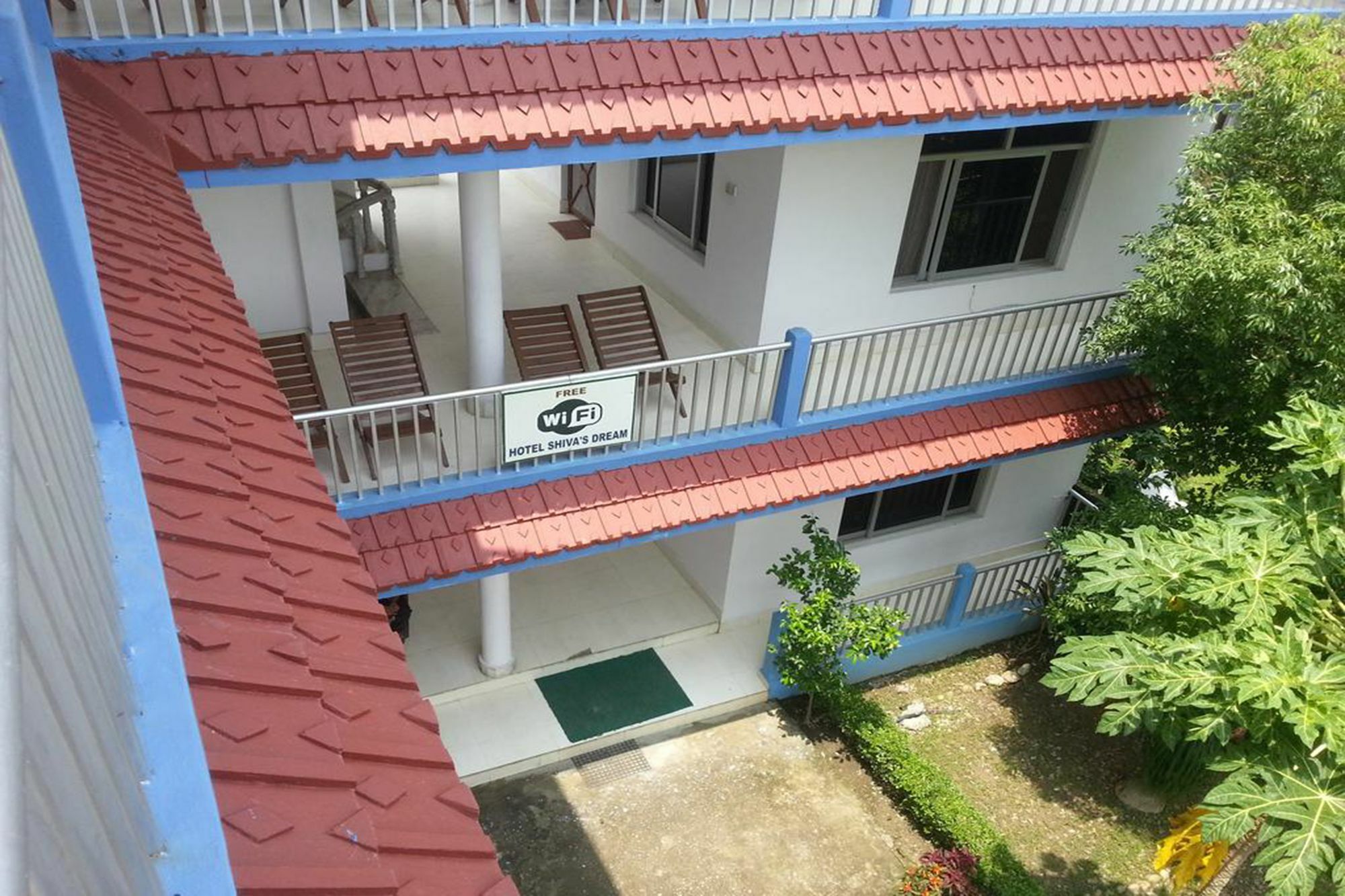 Hotel Shiva'S Dream Sauraha Buitenkant foto